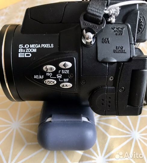 Цифровой фотоаппарат Nikon CoolPix 5700