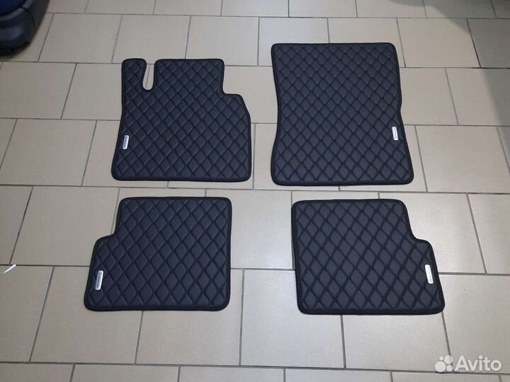 Коврики из экокожи для Mercedes W 463