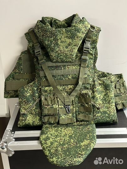 Бронежилет штурмовой