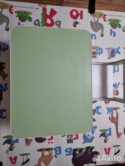 Детский стол и стул