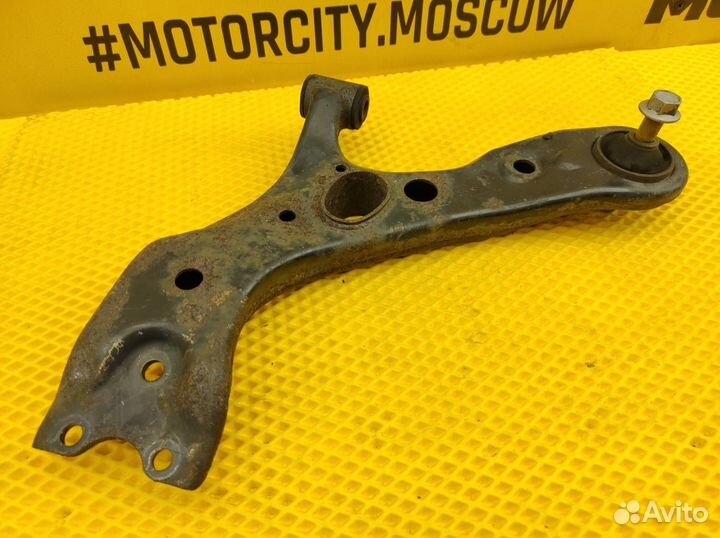 Рычаг передний левый Toyota Rav4 30 2adftv 2.2