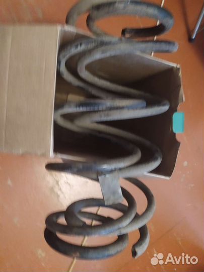 Продам пружины передние Ниссан Тиида