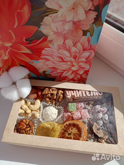 Мужской и женский съедобный букет