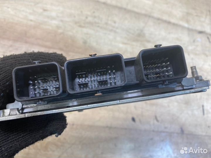 Блок управления двигателем Nissan X-Trail T31 2.0