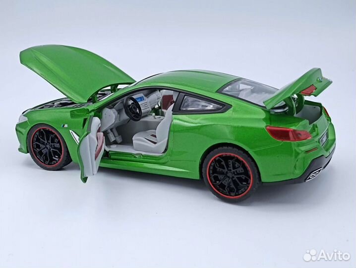 Коллекционная модель металлические машинки BMW М8