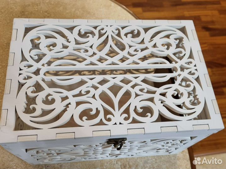 Свадебный сундук для денег