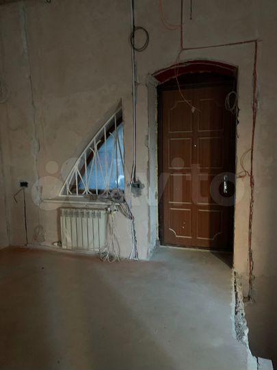 Сдам торговое помещение, 214 м²