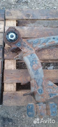 Подрамник задний Toyota Cresta