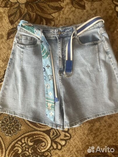 Джинсовые шорты