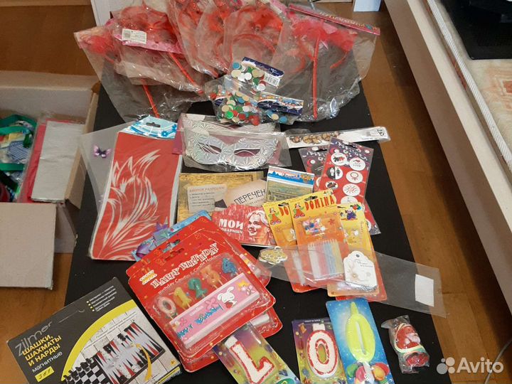 Подарочная упаковка, пакеты, открытки, сувениры