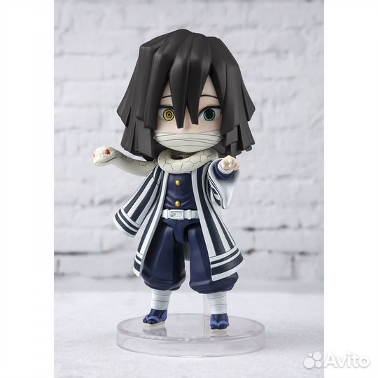 Фигурка Figuarts Mini Demon Slayer Obanai Iguro