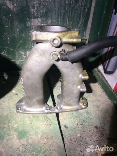 Коллектор впускной Toyota JCG10