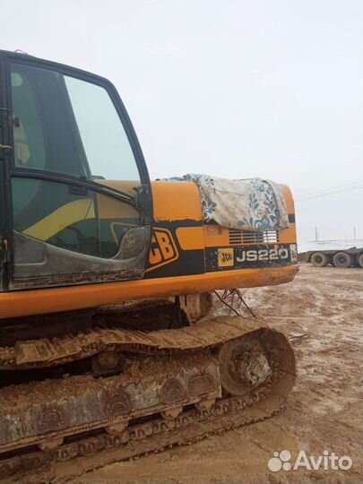 Гусеничный экскаватор JCB JS 220, 2007