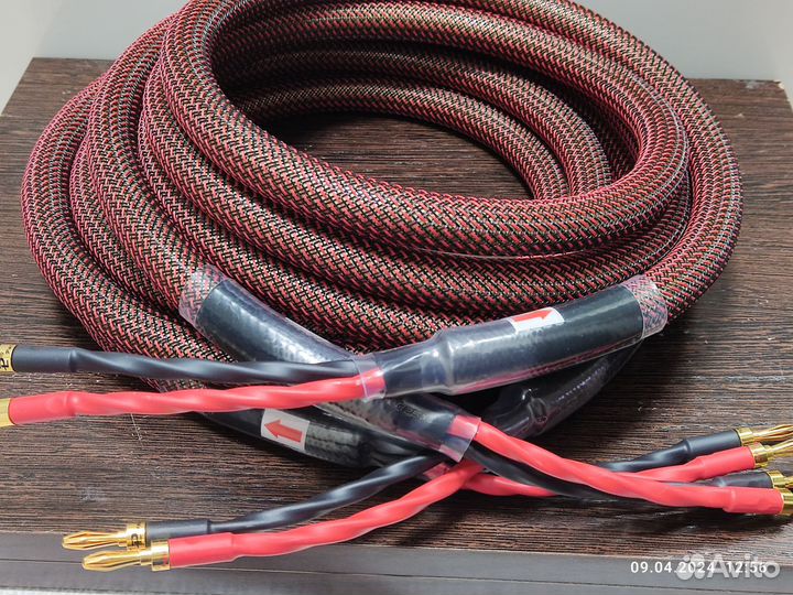 Акустический кабель van den hul mainsstream