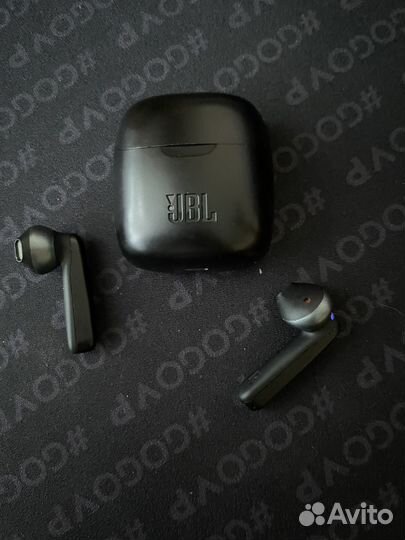 Беспроводные наушники JBL Tune 225 tws