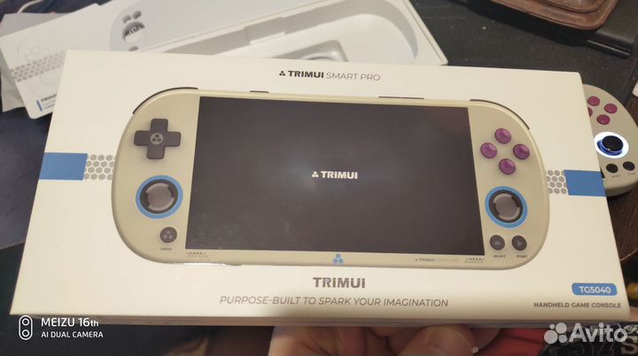 Trimui SMART pro ретро консоль