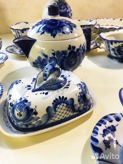 Сервиз чайный . Гжель
