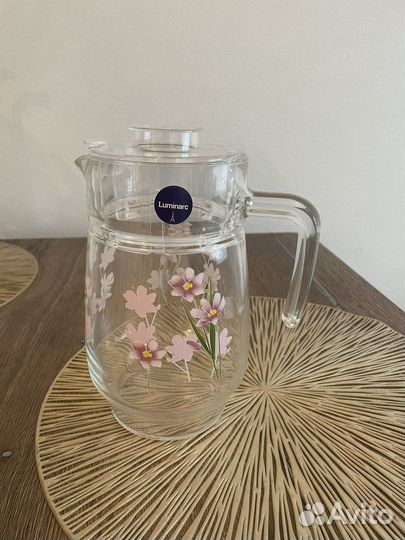 Графин со стаканами