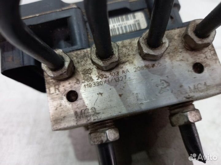 Насос ABS Cadillac Escalade GMT900 L64 2011