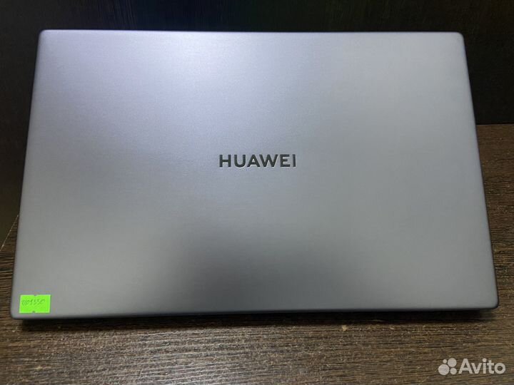 Huawei Matebook D15 i5/8/240SSD (комарова)