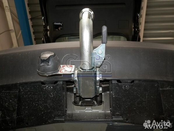 Полностью оцинкованный фаркоп на Toyota RAV4 2013