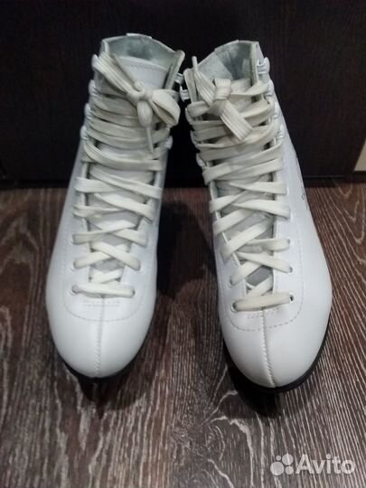 Фигурные коньки 35р