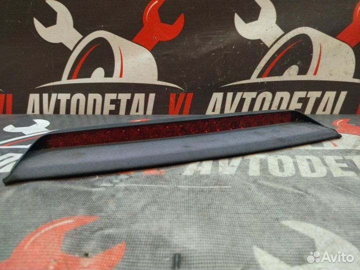 Стоп сигнал центральный Volkswagen Jetta 4 седан