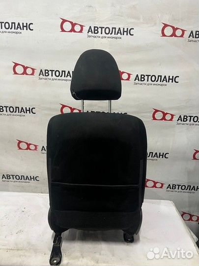 Сиденье 6901C624XB переднее правое Mitsubishi L200