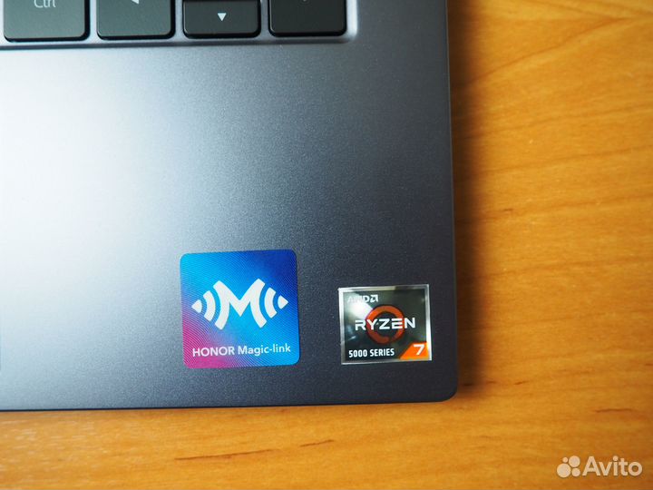 Новый Honor Ryzen 7 5700u 8ядер 16потоков 16озу