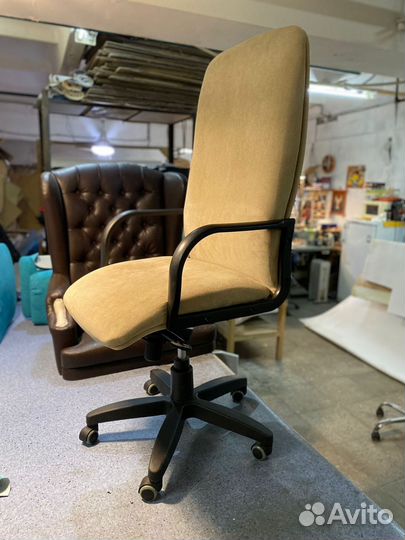 Кресло офисное