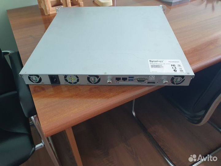 Сетевое хранилище synology rs814