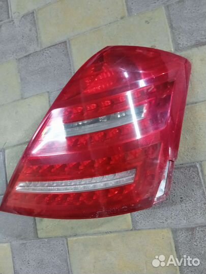 Фонарь задний 221