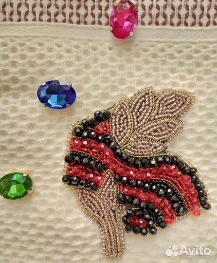 Брошь ручной работы