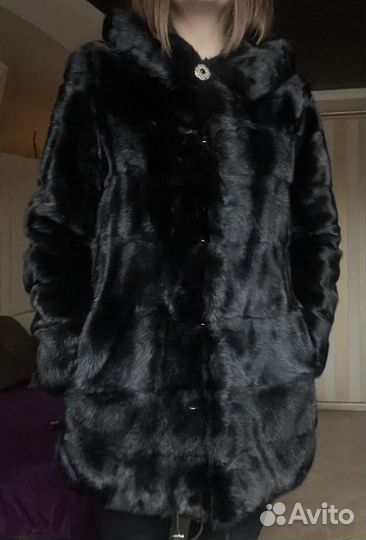 Шуба женская норковая с капюшоном почти новая