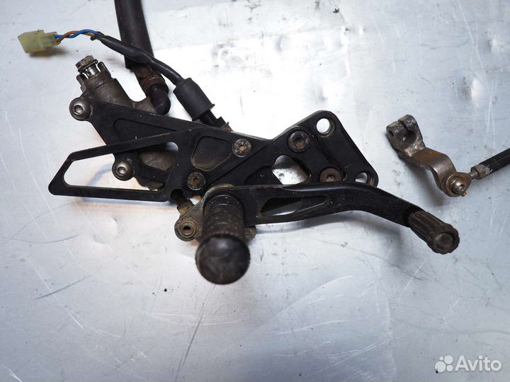 Ножки водительские Kawasaki zzr 400-2