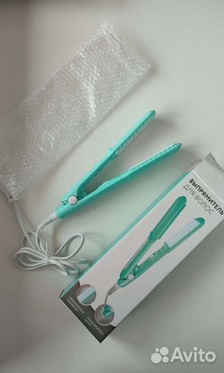 Выпрямитель для волос новый