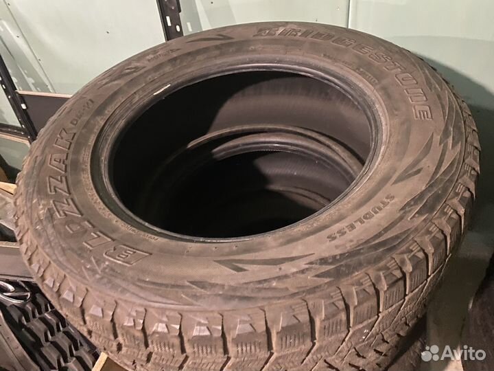 Bridgestone Blizzak DM-V1 275/60 R18