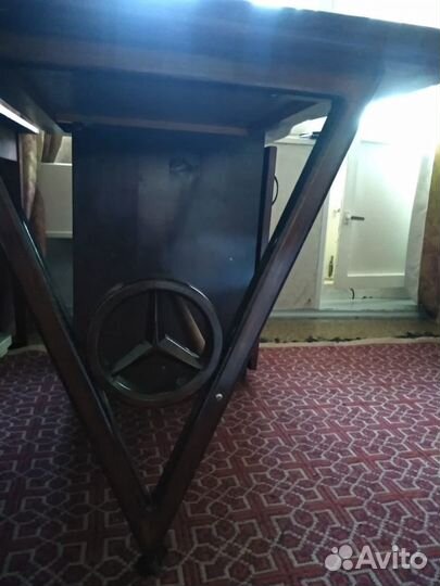 Письменный стол