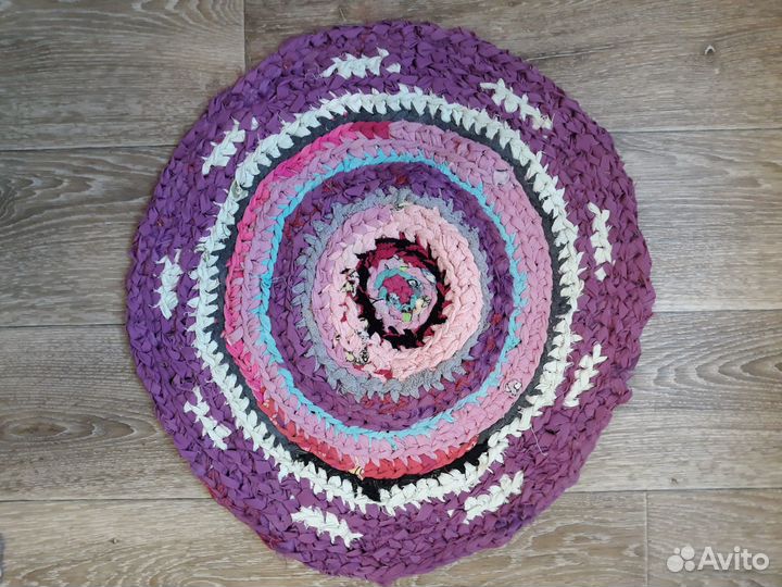 Коврик ручной работы