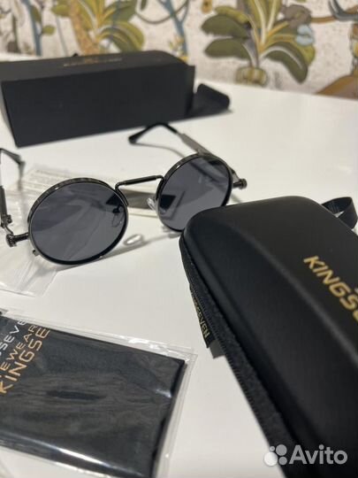 Очки солнцезащитные новые