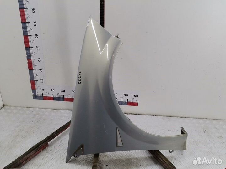 Крыло переднее правое для Renault Megane 2