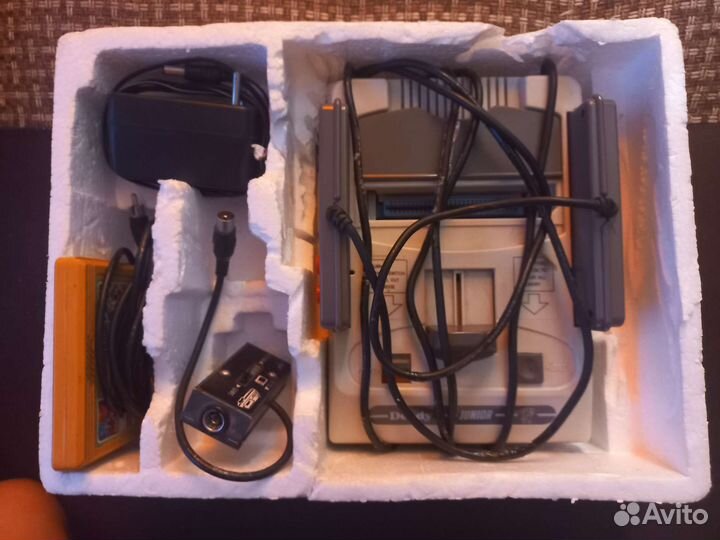 Игровая приставка dendy