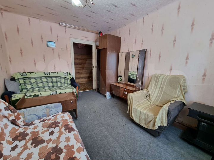 Комната 15 м² в 4-к., 2/5 эт.