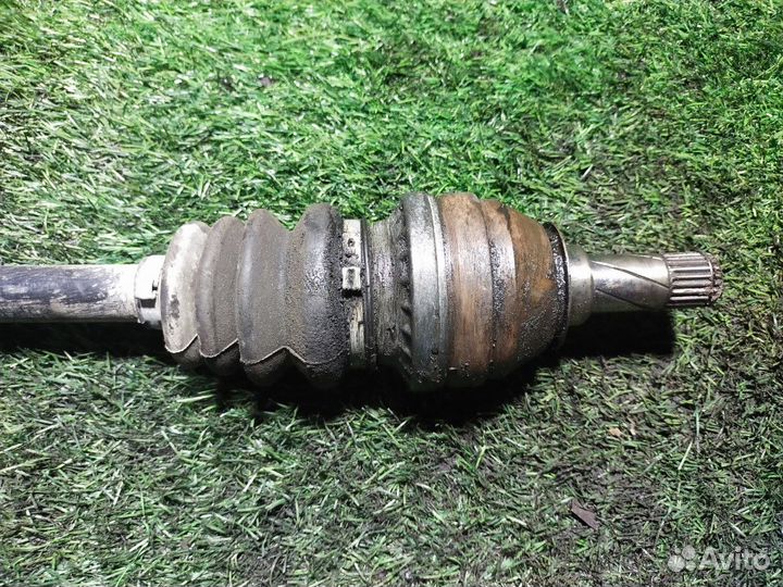 Полуось передняя правая Opel Astra H