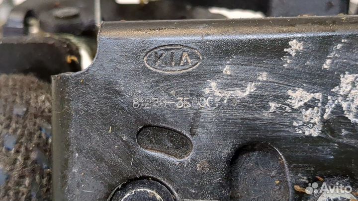 Замок багажника киа Sorento