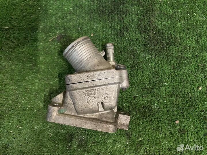 Корпус термостата в сборе volvo XC90 S60 S80 XC70