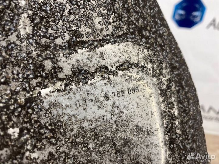 Пыльник тормозного диска передний правый Bmw X5