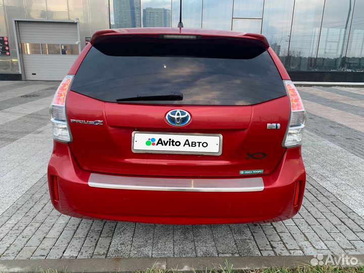 Toyota Prius Alpha 1.8 CVT, 2011, 236 000 км