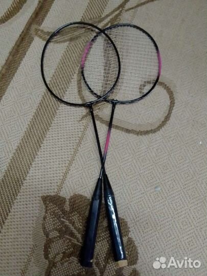 Ракетка для бадминтона