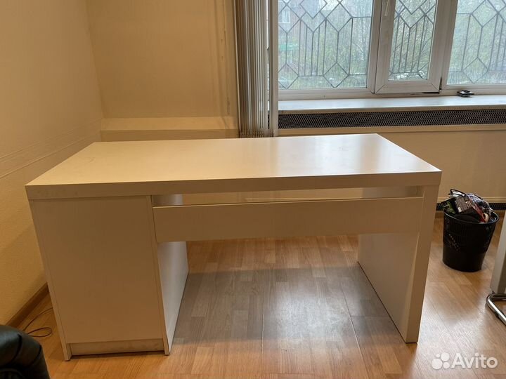 Письменный стол IKEA белый